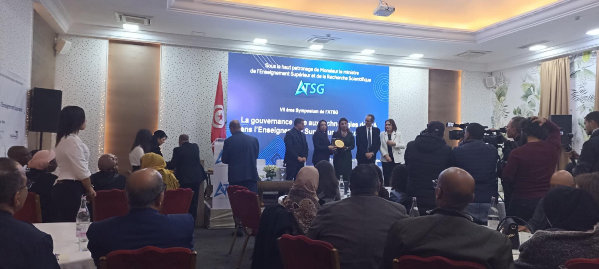 لتنمية قدرات الكتاب العامين بالمؤسسات الجامعية.. وزير التعليم العالي يؤكد على أهمية تعزيز النظم المعلوماتية الحديثة المبنية على الذكاء الاصطناعي  