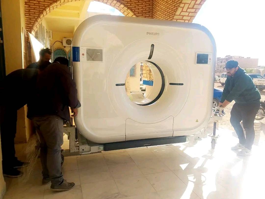 المتلوي.. المستشفى الجهوي يتسلم آلة مفراس متطورة