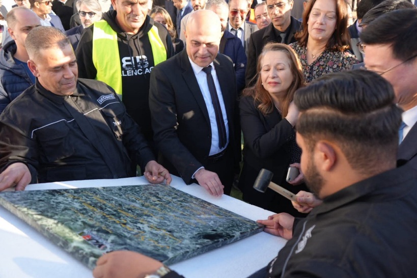  وزيرة الصناعة تضع حجر الأساس للوحدة الخامسة لشركة مختصة في صناعة كوابل السيارات بالقيروان 