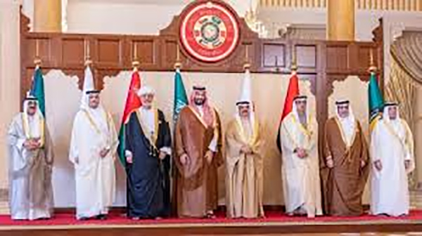 القمة الخليجية ترفض المساس بأمن دولها وتدعم جهود تنفيذ اتفاق غزة