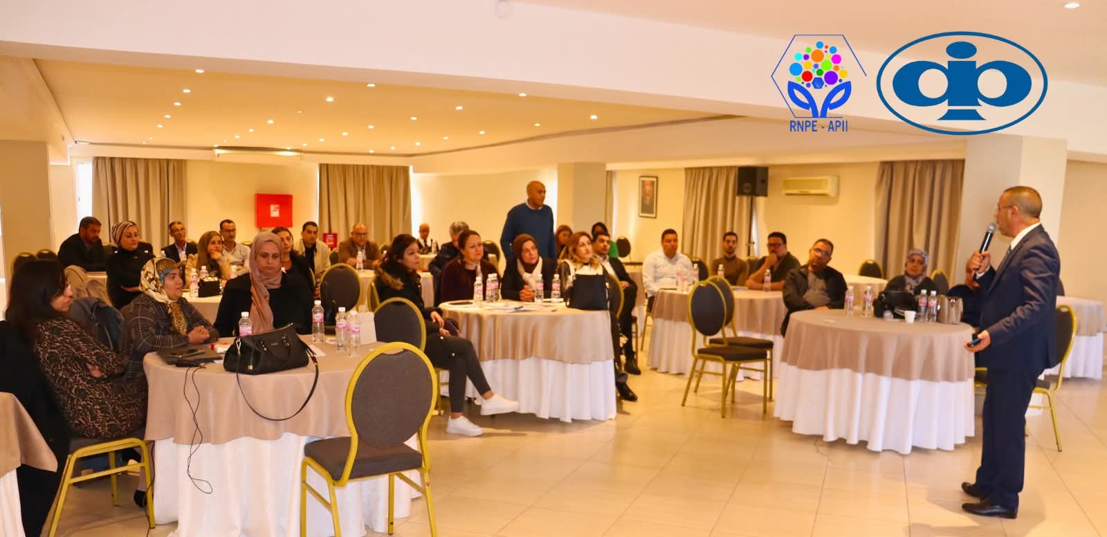 شبكة محاضن المؤسسات: استفادة حوالي 1000 باعث مشروع ببرامج التكوين والمرافقة