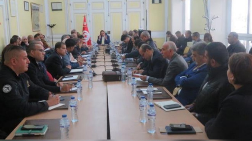 ولاية تونس: جلسة عمل للجنة الجهوية لتفادي الكوارث ومجابهتها وتنظيم النجدة