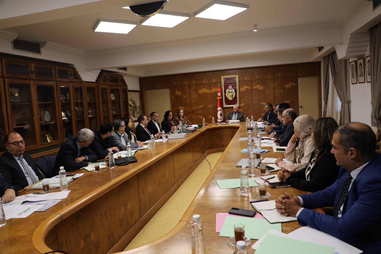 وزير النقل: مشروع ميناء المياه العميقة بالنفيضة استراتيجي وتونس ماضية في تجسيمه