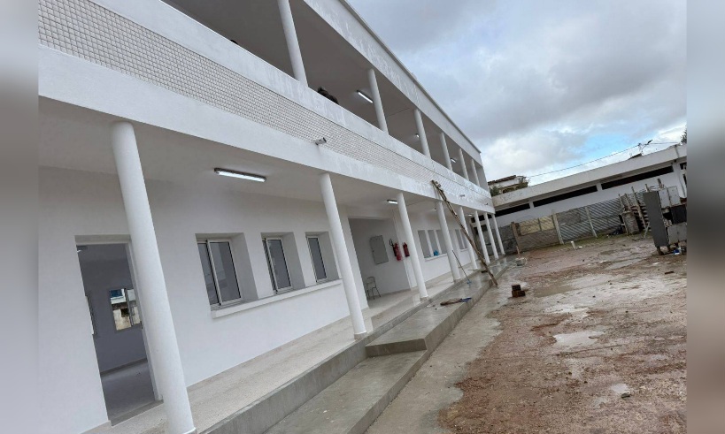 رأس الجبل.. استلام 8 قاعات جديدة بمعهد محمد علي العنابي