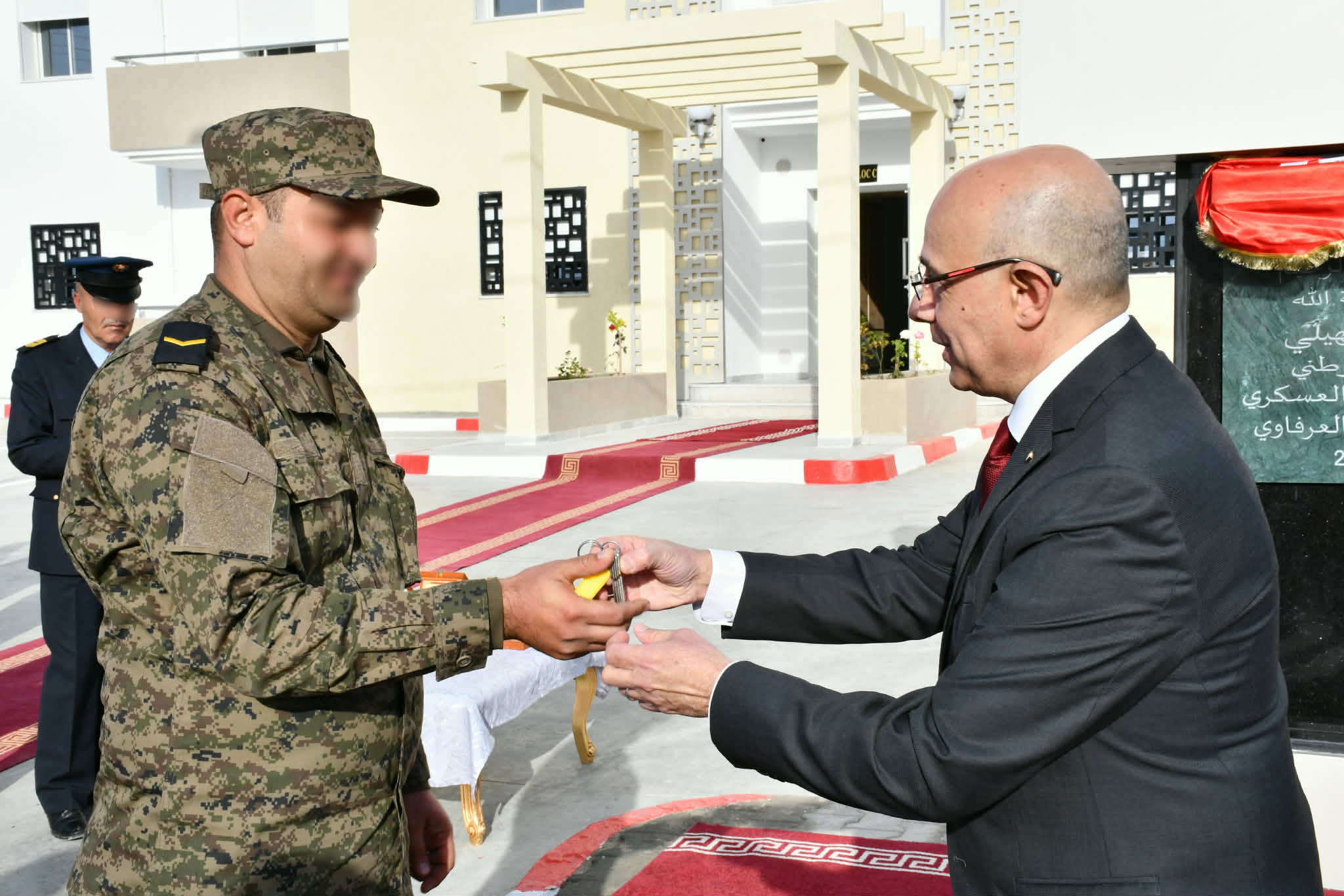 وزير الدفاع الوطني يؤدي زيارة ميدانيّة إلى بعض الوحدات العسكريّة بولاية الكاف