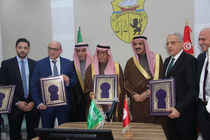 مشروع صحي استراتيجي وحرص رئاسي على تسريع التنفيذ..   توقيع عقد إنجاز مستشفى الملك سلمان الجامعي بالقيروان