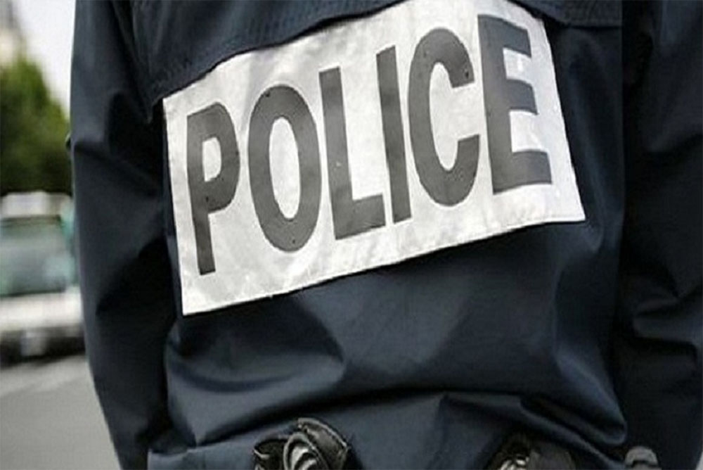 قربة.. ضبط مذبح عشوائي وحجز طنين ونصف من لحوم الدجاج الفاسدة 