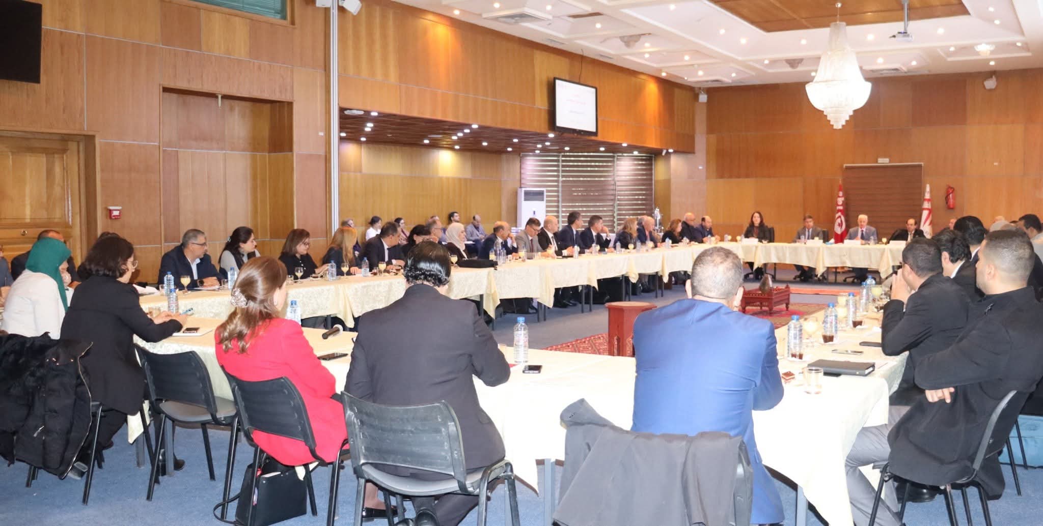 وزير التّجارة: المنافسة على المستوى الدولي شديدة ما يستوجب العمل بصفة تشاركية 