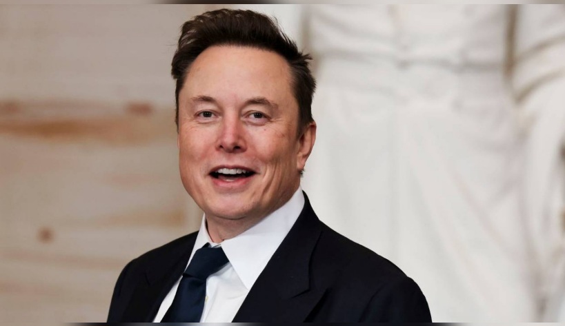إيلون ماسك أول شخص في العالم تتجاوز ثروته الـ 700 مليار دولار
