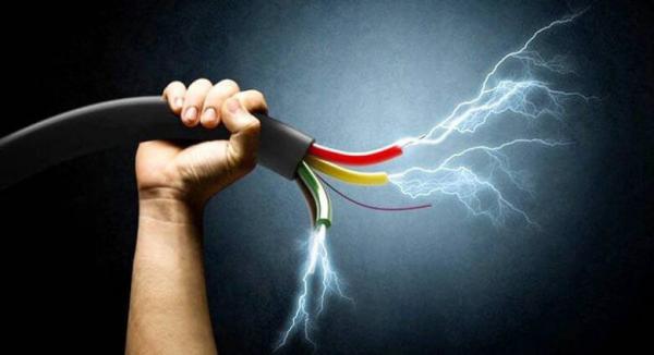 الرديف.. اصابة عاملة بالمستشفى المحلي بحروق بليغة جراء تماس كهربائي