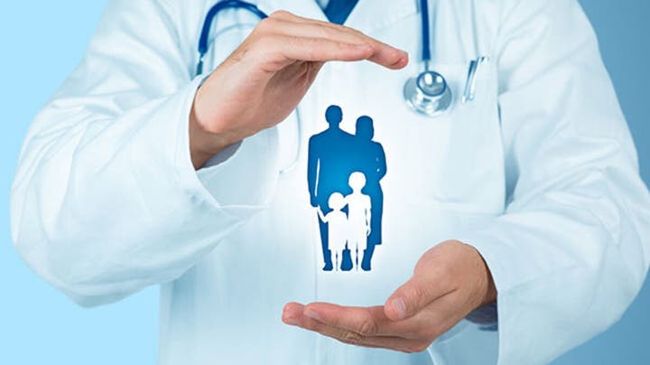  الكويت ترفع رسوم التأمين الصحي على الوافدين.. وتستثني 9 حالات