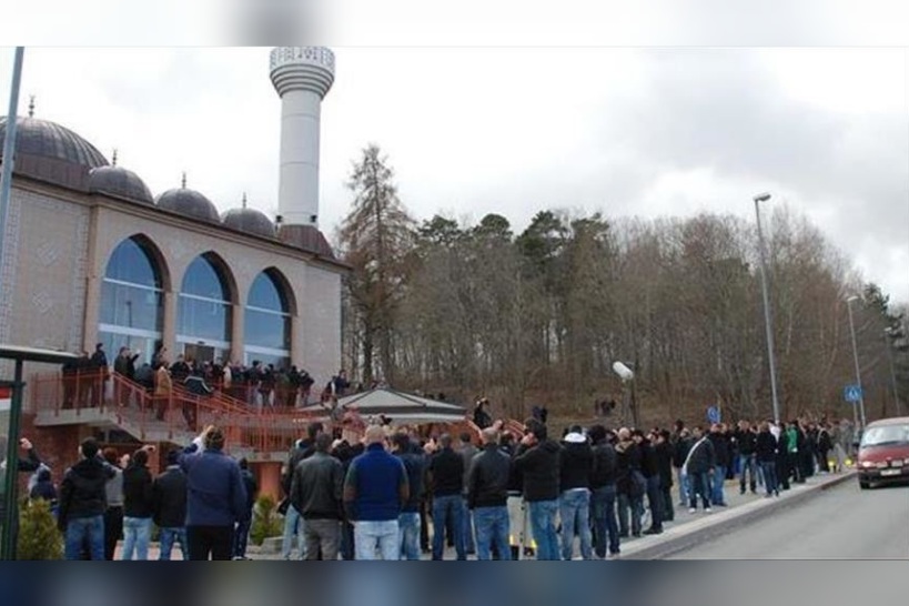 مسجد ستوكهولم الكبير يتعرض لاعتداء عنصري جديد