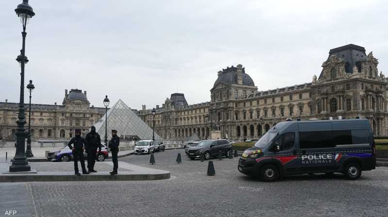 حادثة سرقة "اللوفر".. تفاصيل جديدة "صادمة"   