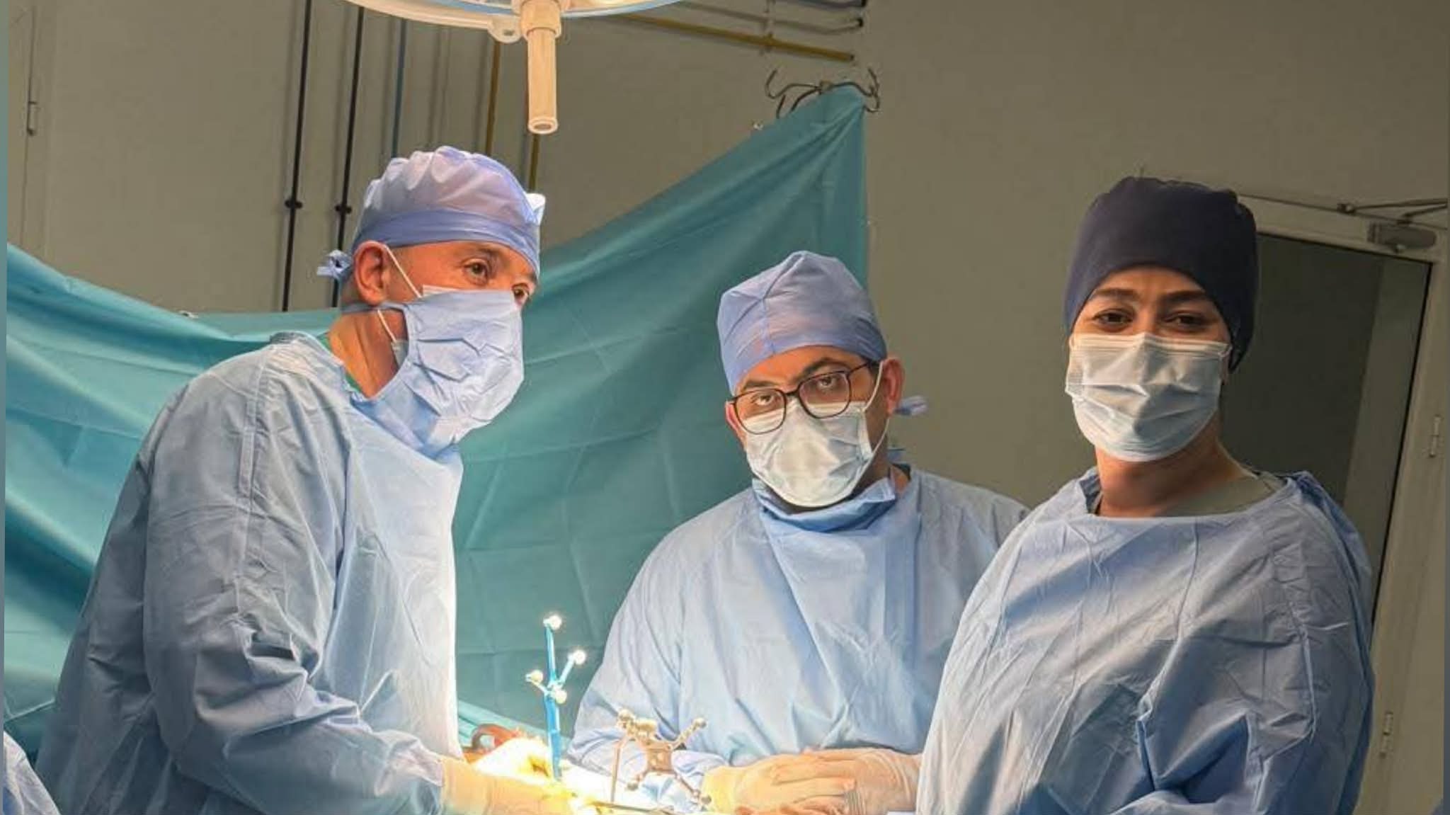 تقنيات جديدة لجراحة العمود الفقري بالمستشفيات العمومية