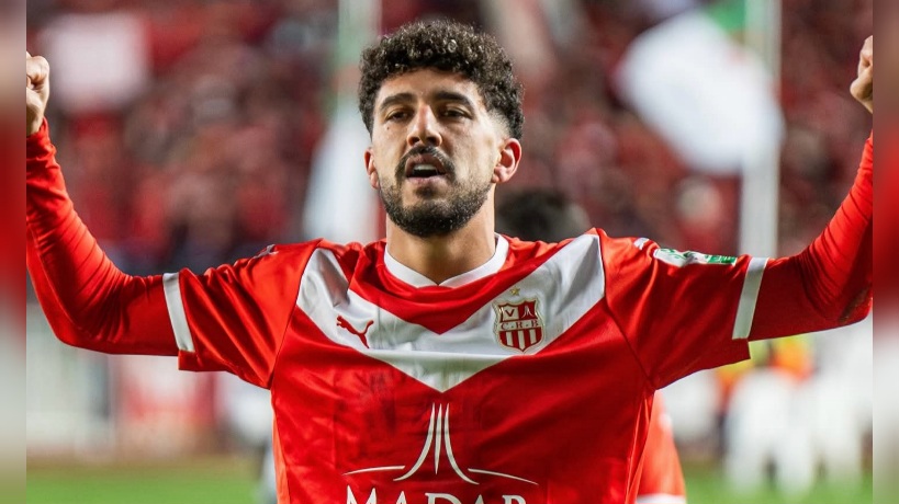  بن حمودة يواصل التألق في الجزائر