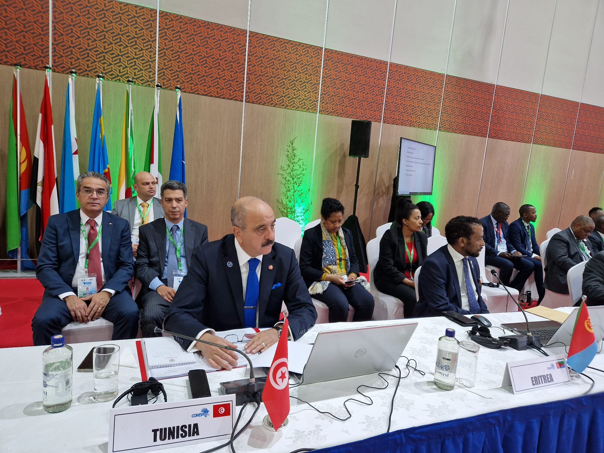 مواقف ثابتة في الانحياز إلى القضايا العادلة..     حركية دبلوماسية ولقاءات مكثفة على جميع المستويات الإقليمية والدولية