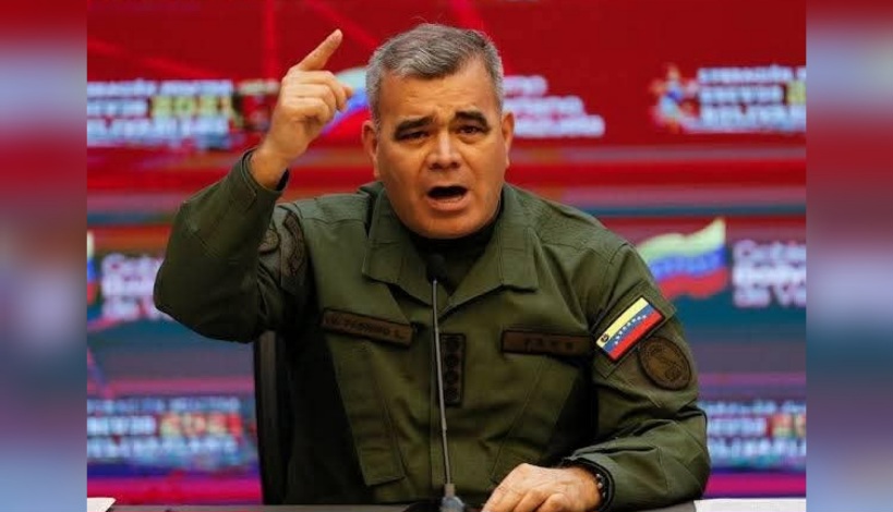 وزير الدفاع الفنزويلي يدعو المواطنين لتجنب الفوضى والذعر عقب الهجوم الأمريكي