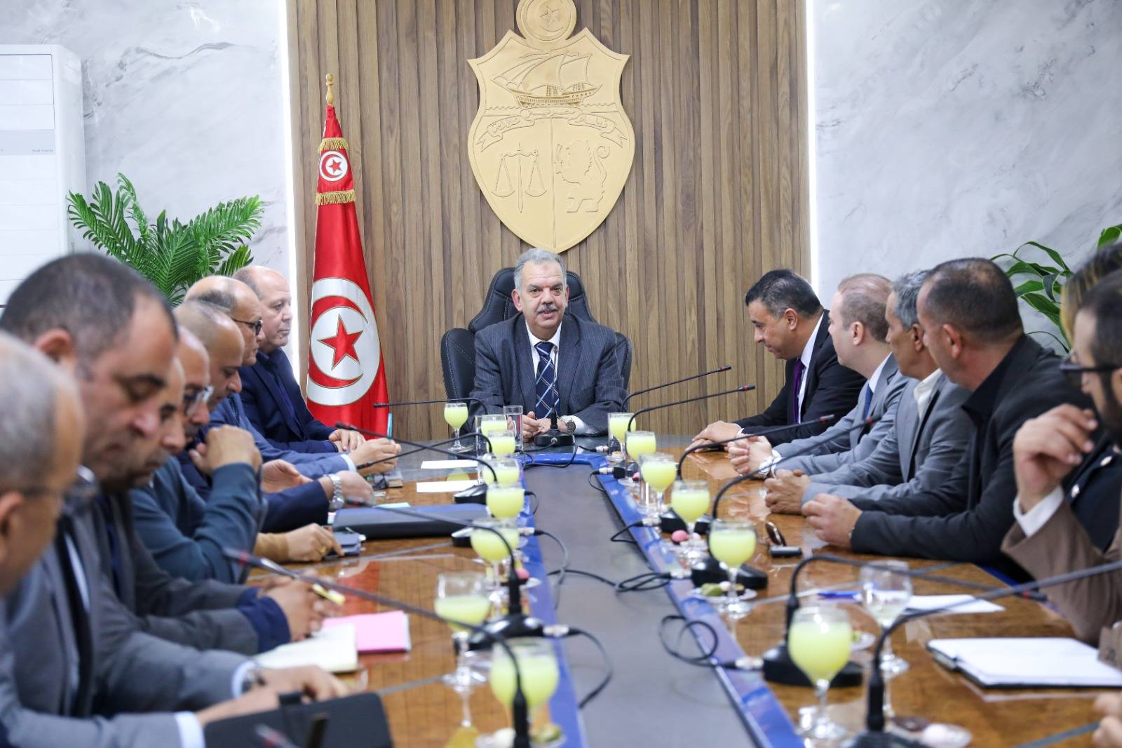 اجتماع منتطر بين وزير الشباب والرياضة و المكتب الجامعي 