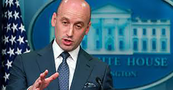 كبير مساعدي ترامب: يجب أن تكون غرينلاند جزءا من الولايات المتحدة..! 