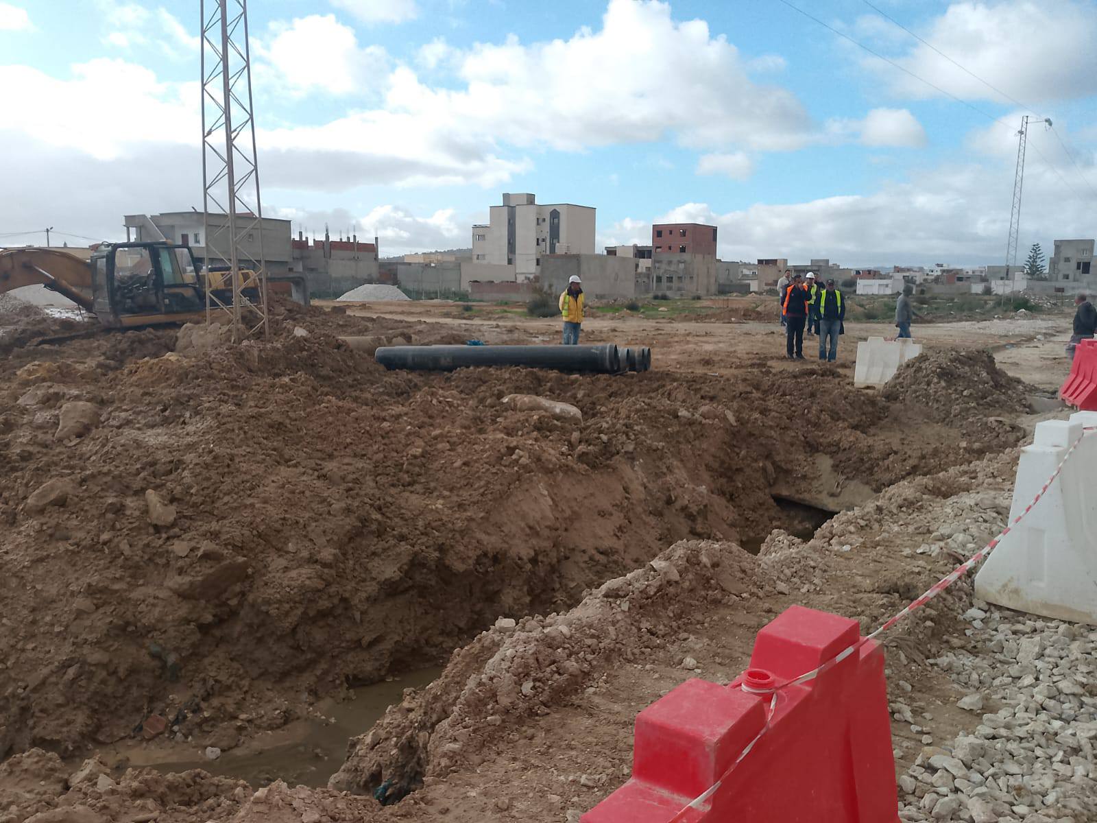 أريانة.. أشغال مشروع حماية منطقة روّاد من الفيضانات تتسبب في ضرر على مستوى شبكة التطهير بالمنطقة