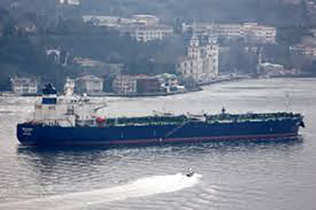 الولايات المتحدة تُعلن احتجاز ناقلة نفط روسية