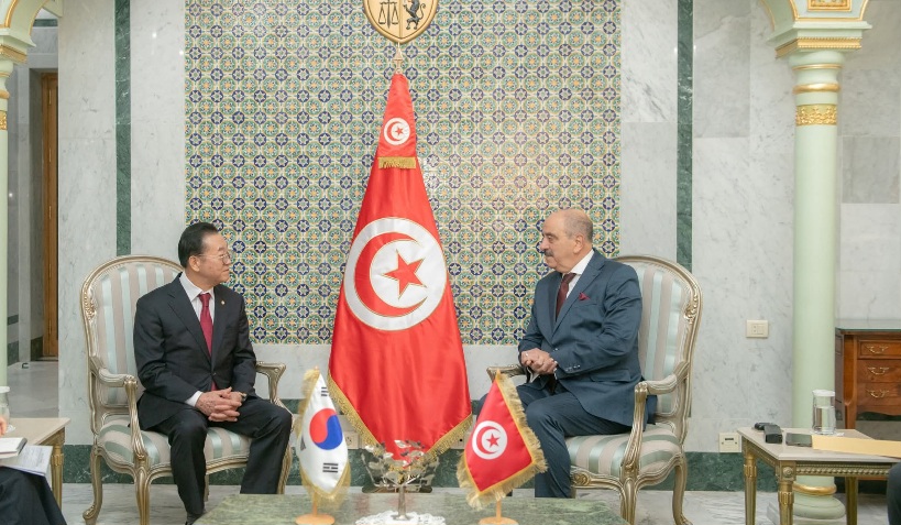  رئيس "مجموعة الصداقة البرلمانية الكورية التونسية" يؤكد أهمية الترويج لزيت الزيتون التونسي بكوريا الجنوبية