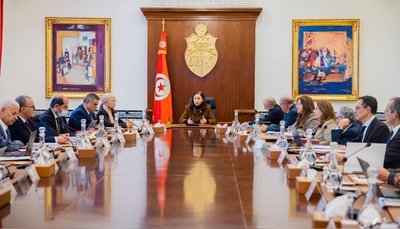 تداول في عدد من مشاريع القوانين والأوامر.. رئيسة الحكومة تشرف على اجتماع مجلس الوزراء 