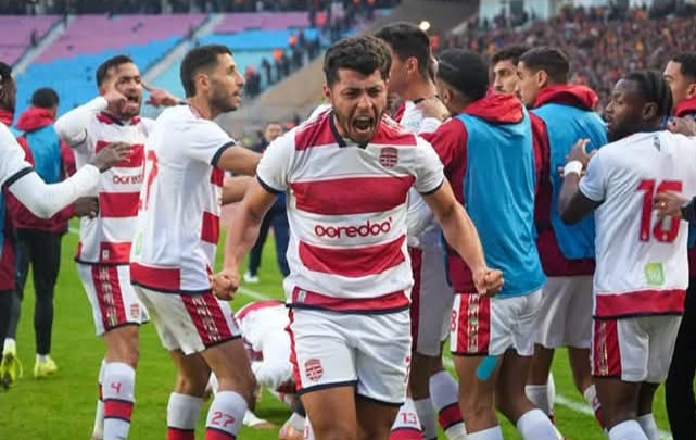 آدم قرب يتعاقد مع "العكارة" 