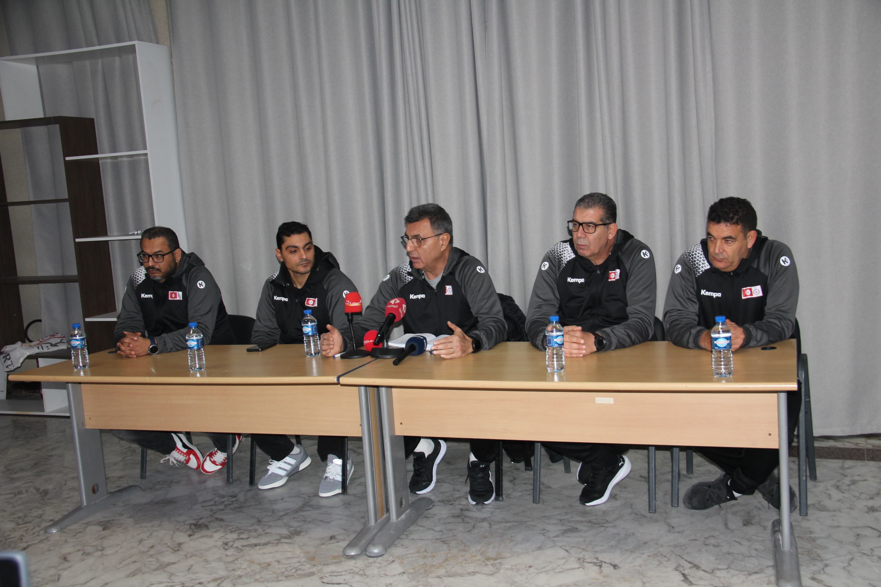 🔴ندوة صحفية للمنتخب الوطني لكرة اليد