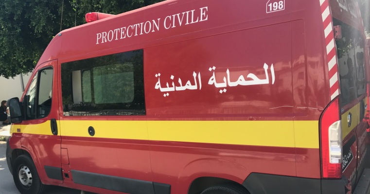  الحمامات.. انقاذ إمرأة وحافلة علقتا في السيول