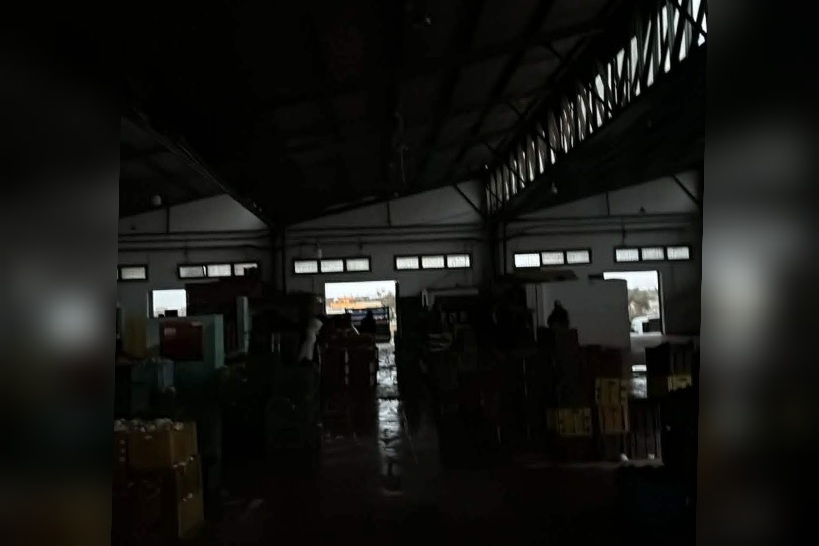 سوق الجملة للخضر والغلال بسوسة يغرق في ظلام دامس