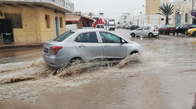 مع تواصل التقلبات الجوية..   أمطار غزيرة بعدة ولايات.. والحماية المدنية تحذّر