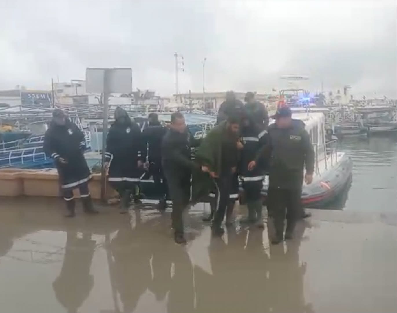 طبلبة / فيما يتواصل البحث عن البحّارة المفقودين.. العثور على بحار بجزيرة قوريا