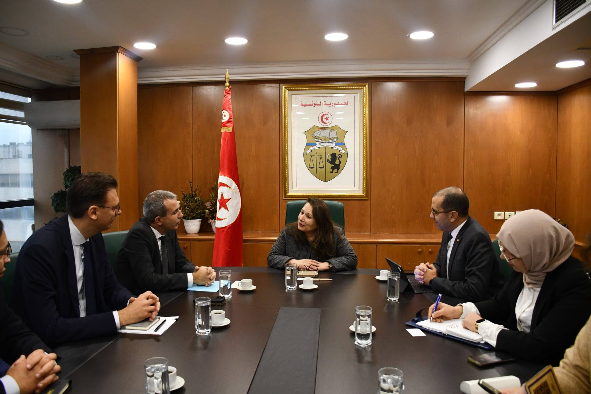 شركة "ايني" الإيطالية تواصل تأكيد استثماراتها بالجنوب التونسي 