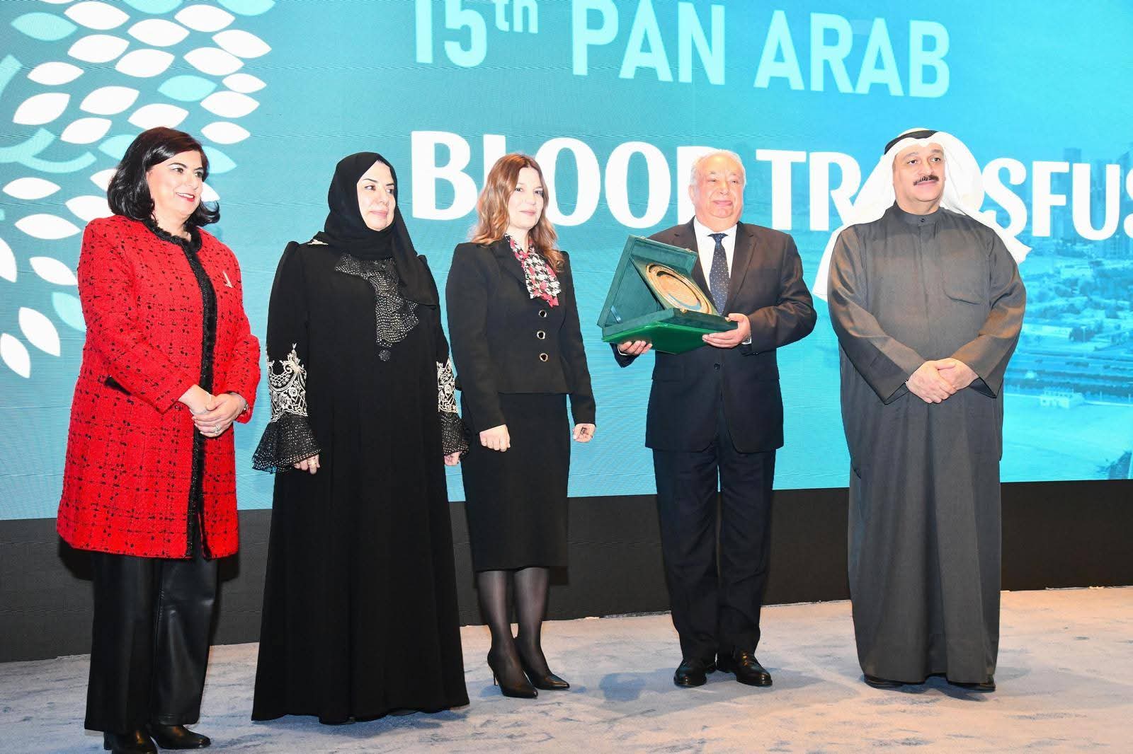   في الكويت.. تونس تتحصّل على جائزة العرب لخدمات نقل الدم 2025