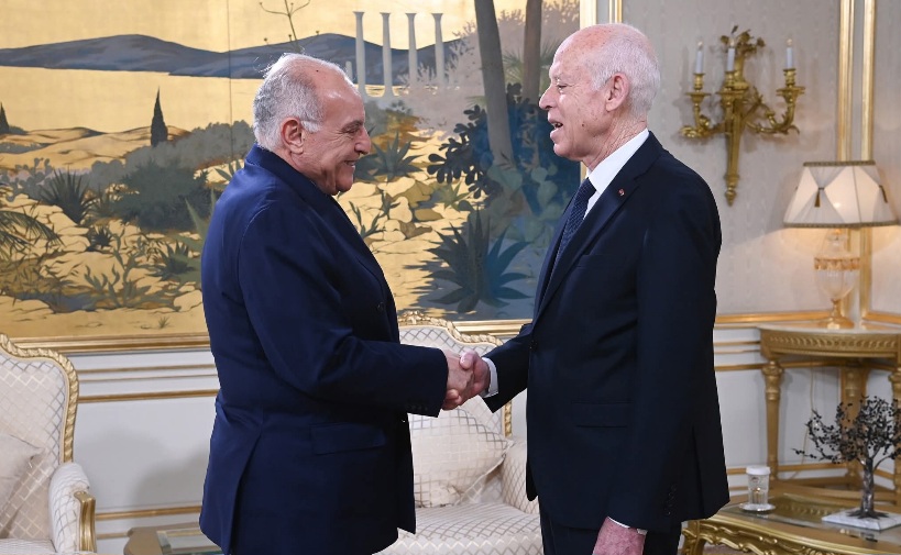  لدى استقباله وزير الخارجية الجزائري.. رئيس الجمهورية: تونس مستعدّة لاحتضان مؤتمر يلتقي فيه الليبيون ولهم كلّ القدرات والكفاءات لتجسيد إرادة الشعب الليبي