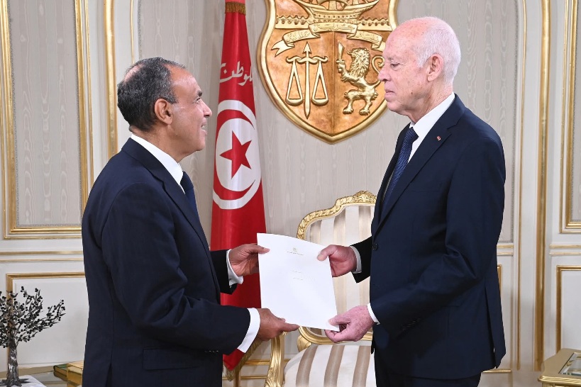  رئيس الجمهوريّة لدى استقباله وزير الخارجية المصري:  الوضع في ليبيا قضية وطنية ولا يمكن أن يكون الحل إلاّ ليبيّا ليبيّا