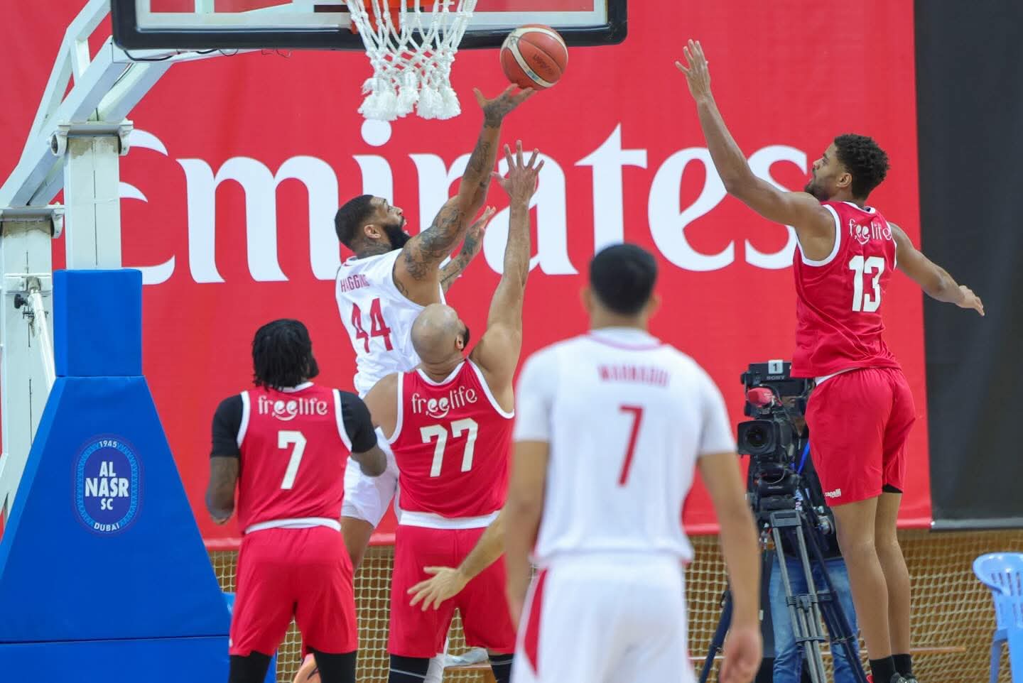 بطولة دبي الدولية لكرة السلة: فوز عريض للافريقي على الكرامة السوري 