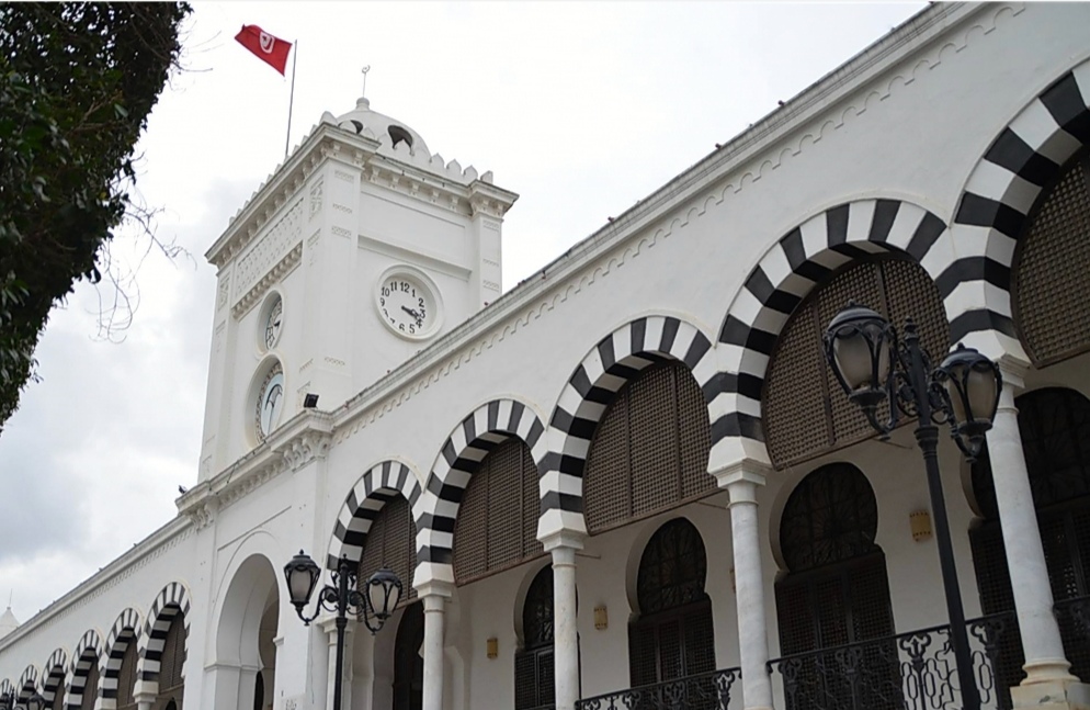 إعفاء الجرحى الفلسطينيين ومرافقيهم من معلوم تسوية الوضعية من أجل تجاوز مدة الإقامة بتونس