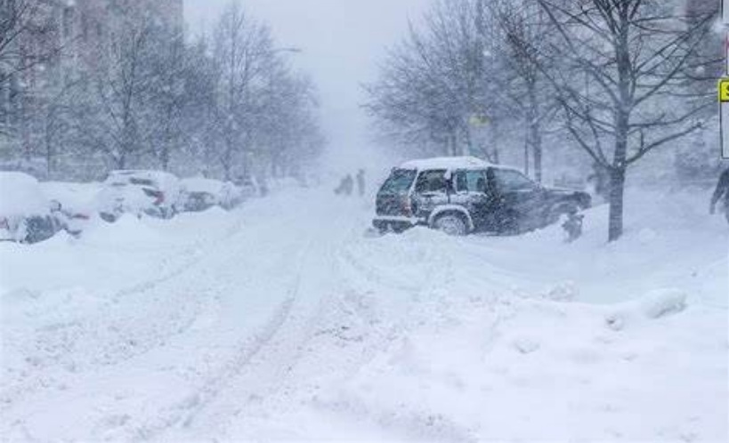 ارتفاع عدد الوفيات جراء العاصفة الثلجية في الولايات المتحدة إلى 51