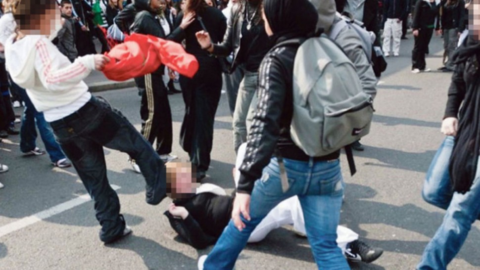 العنف في المؤسسات التربوية ومحيطها..   ظاهرة تتفاقم ومسؤولية مشتركة في الحدّ منها