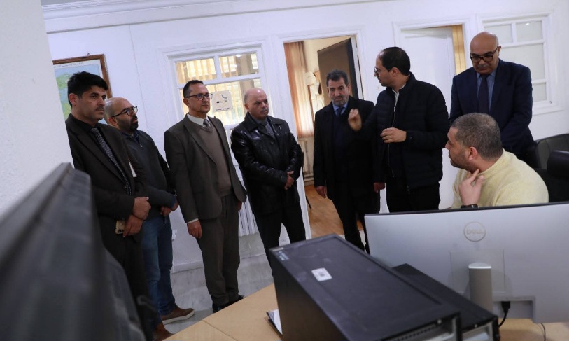 بمعهد الرصد الجوي.. وزير النقل يدعو إلى مزيد الحرص على التحلي باليقظة وتوفير المعلومة بالدقة اللازمة