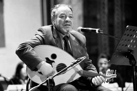 صفحة من صفحات العصر الذهبي للأغنية المغربية تطوى..   رحيل الفنان عبد الهادي بلخياط بعد مسيرة نصف قرن من الطرب والإنشاد الروحي