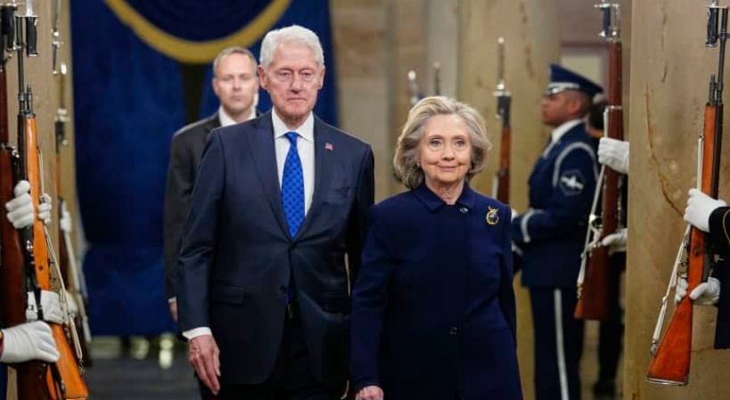 قضية "جيفري إبستين".. بيل وهيلاري كلينتون يوافقان على الشهادة أمام الكونغرس  