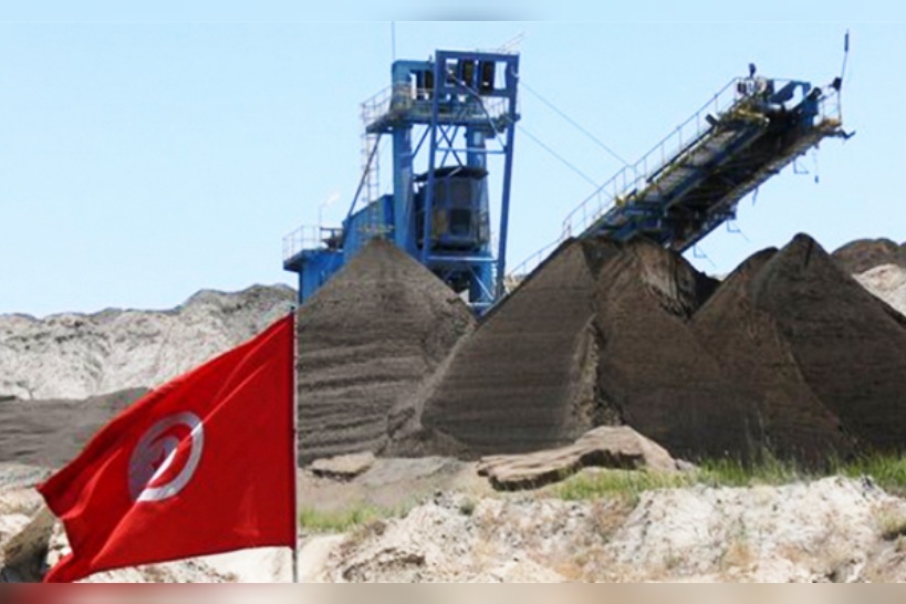  مدى استغلال "فسفاط قفصة" للموارد المائية وتأثير المياه المستعملة على المحيط.. ممثلو وزارتي الصناعة والبيئة يوضحون