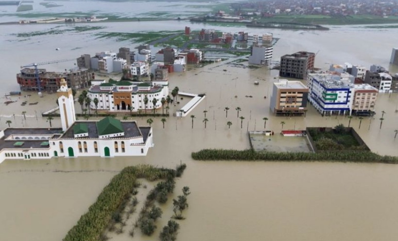 فيضانات المغرب.. إجلاءات لسكان 4 أقاليم ومروحيات توزع الغذاء
