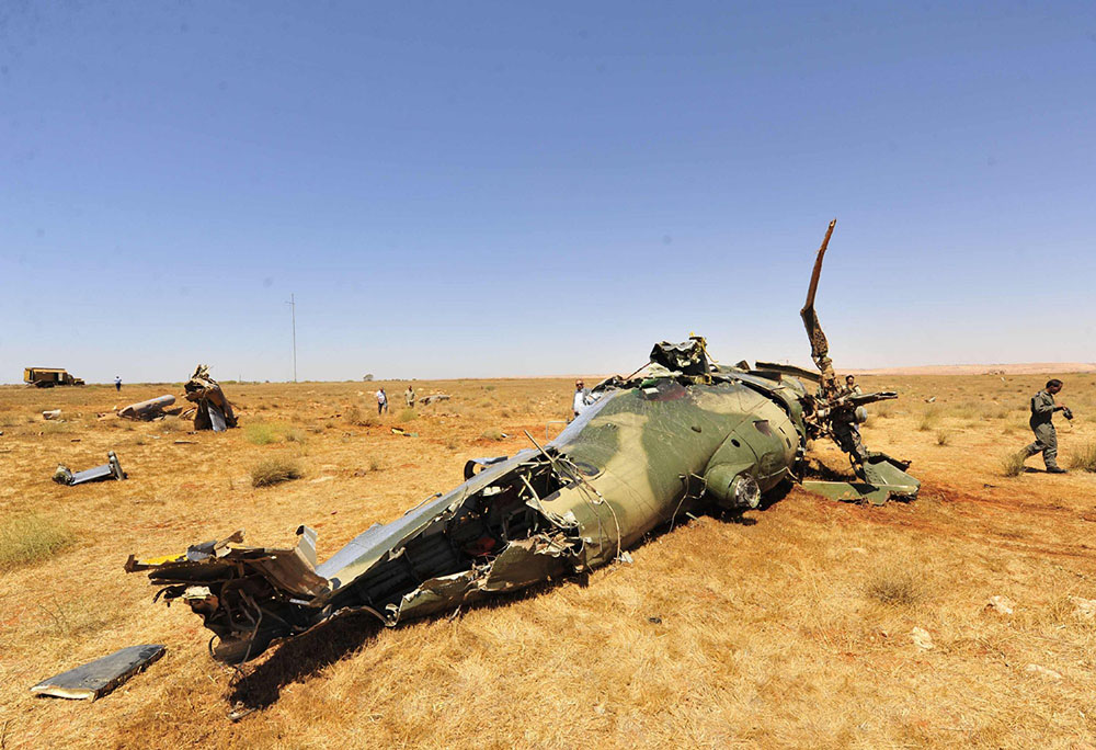 مقتل 5 بتحطم مروحية في قاعدة عسكرية جنوبي ليبيا