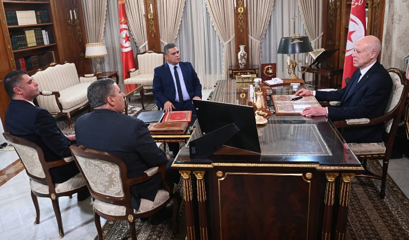  رئيس الجمهورية: ضرورة حماية التلاميذ من آفة المخدّرات التي انتشرت داخل المدارس والمعاهد وحولها