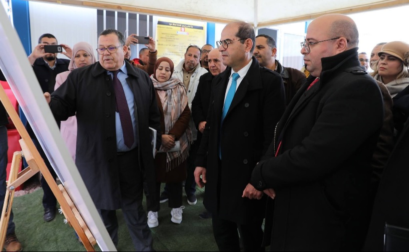 وزير التجهيز والإسكان يعطي إشارة انطلاق مشروع تدعيم الطريق الوطنية رقم 3 بولايتي بن عروس وزغوان