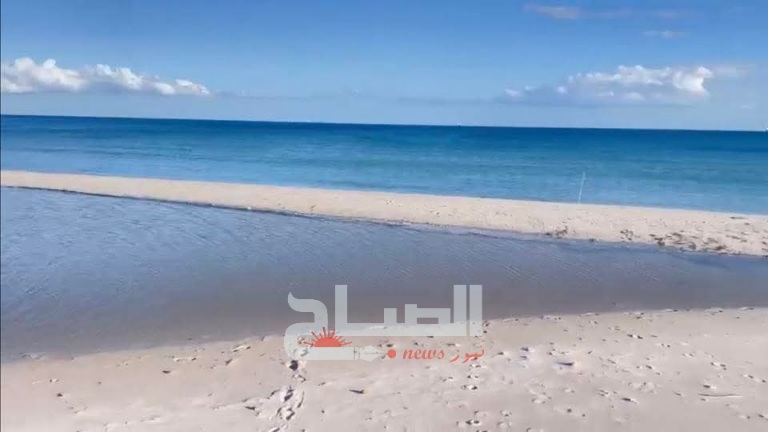 إثر الامطار الأخيرة.. تكدس الكثبان وتكون برك مياه بمنزل تميم